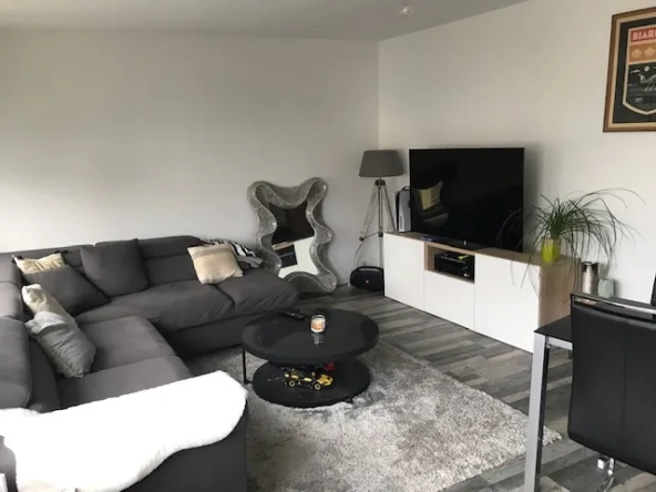 Bel appartement 2 pièces rénové de 41 m² à Saint-Nazaire avec cave