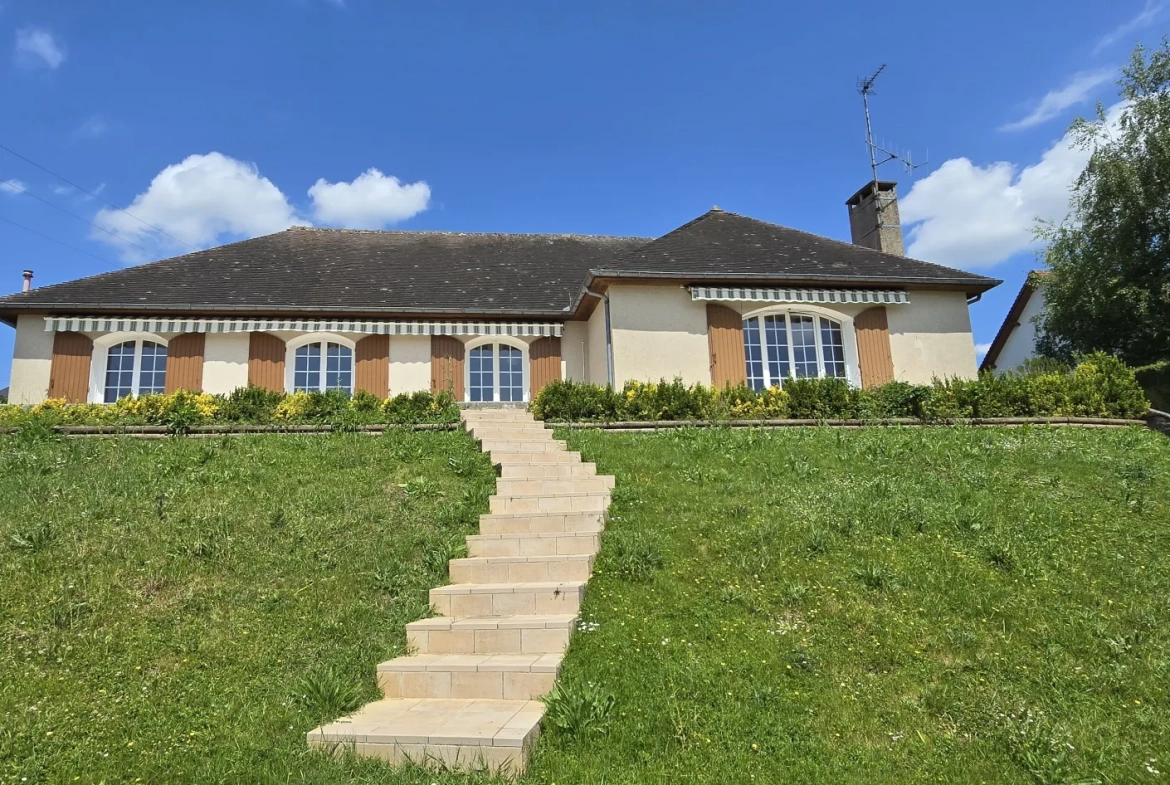 Maison de plain-pied avec vue imprenable sur la vallée près de Blois et Vendôme 