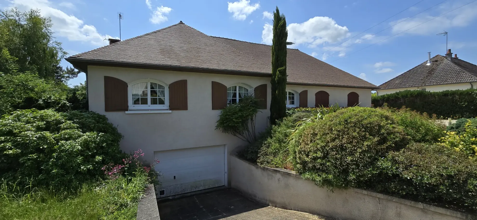 Maison de plain-pied avec vue imprenable sur la vallée près de Blois et Vendôme 