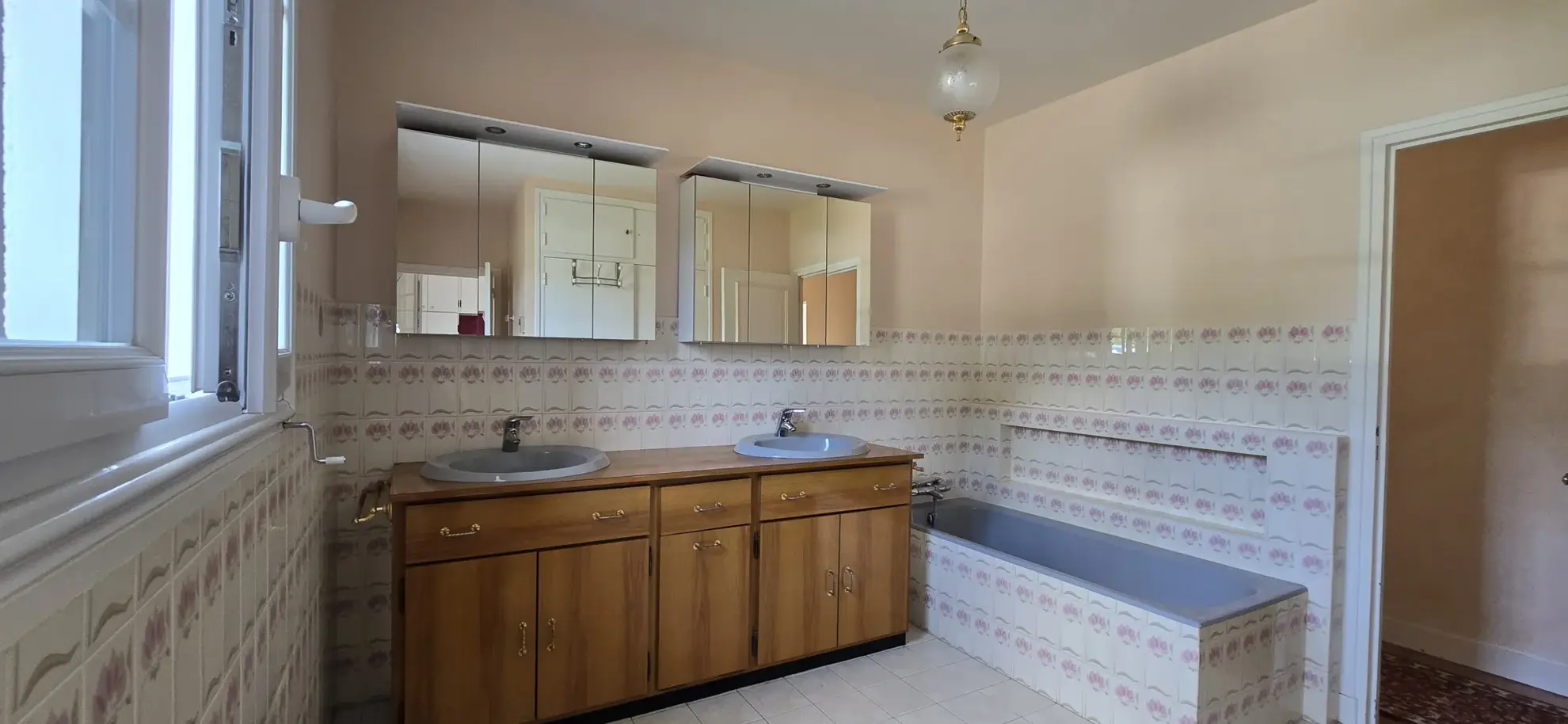 Maison de plain-pied avec vue imprenable sur la vallée près de Blois et Vendôme 