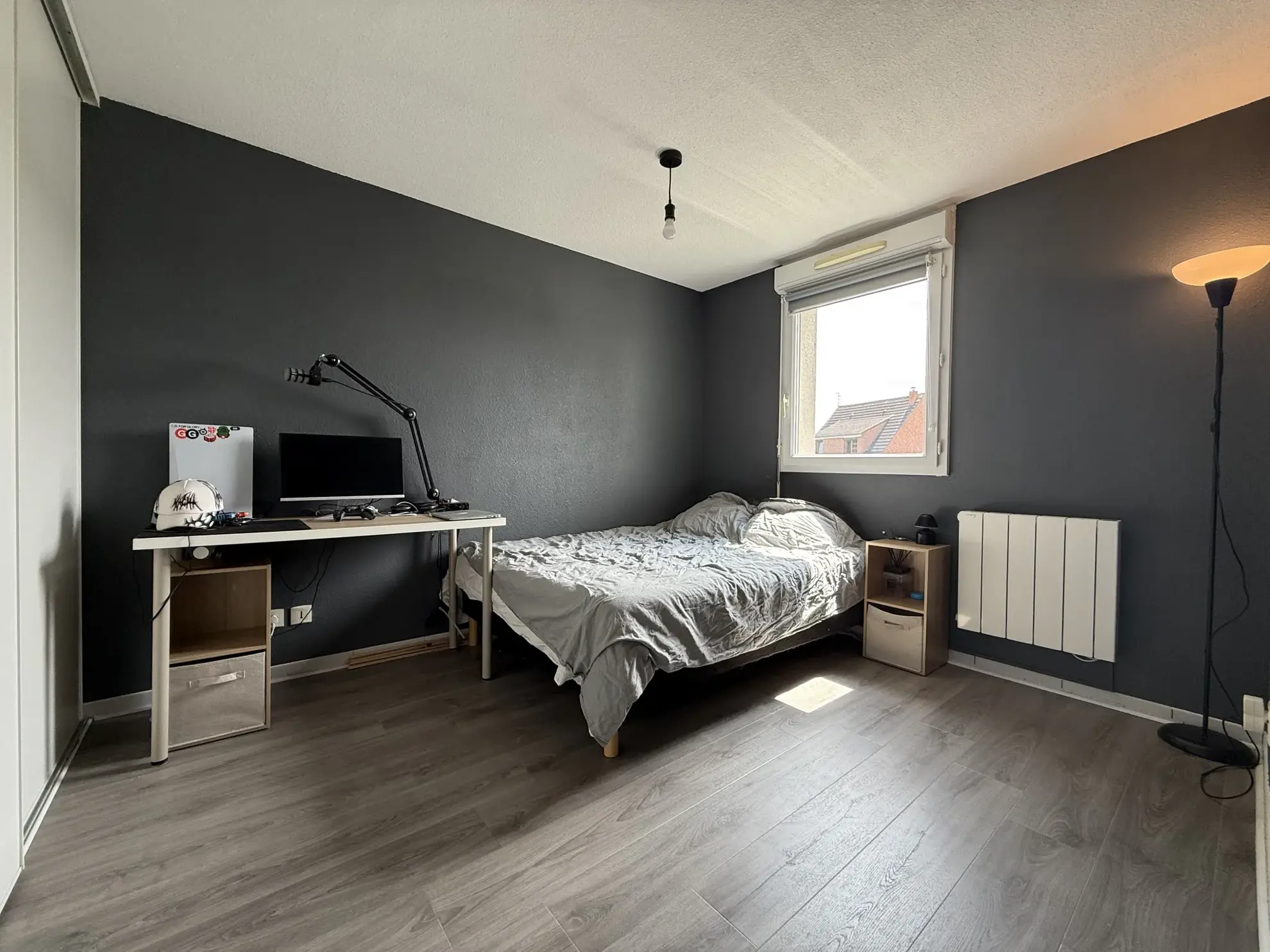 Appartement T2 rénové avec parking privé et balcon à Montigny-en-Gohelle 