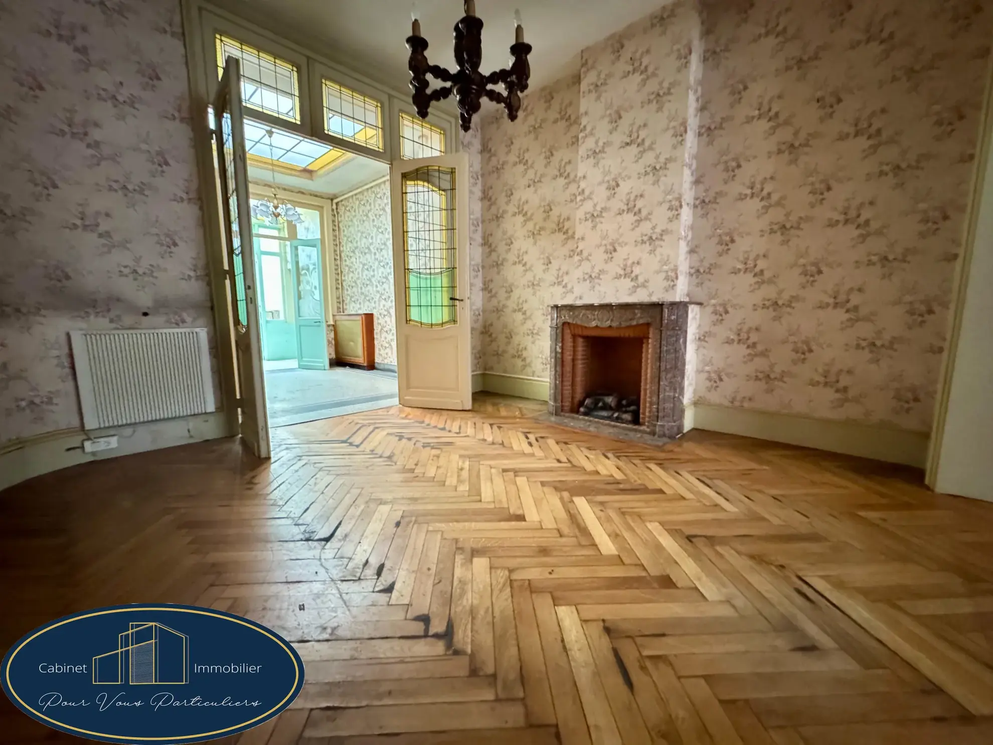 Maison de maître à vendre à Armentières - 182 m², jardin et potentiel à saisir 