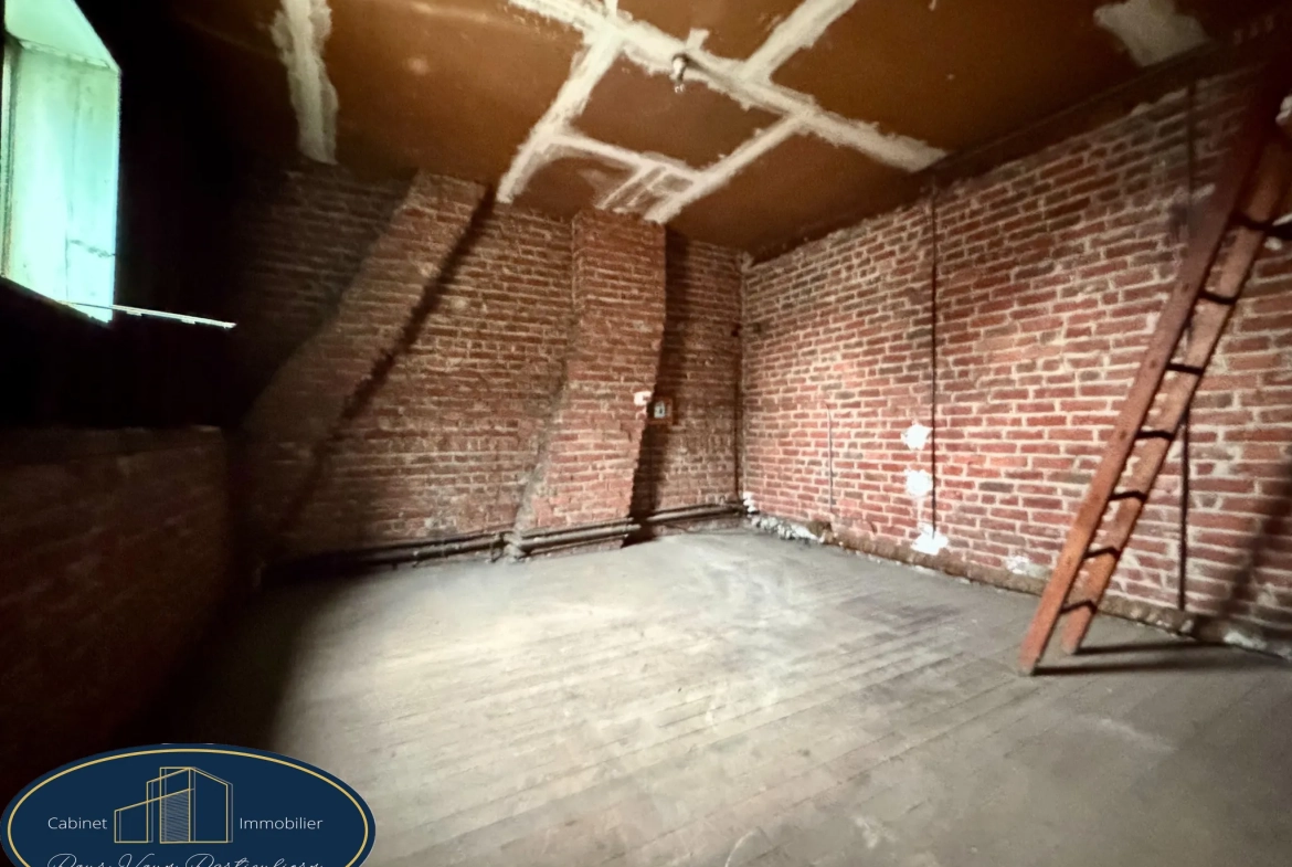 Maison de maître à vendre à Armentières - 182 m², jardin et potentiel à saisir 