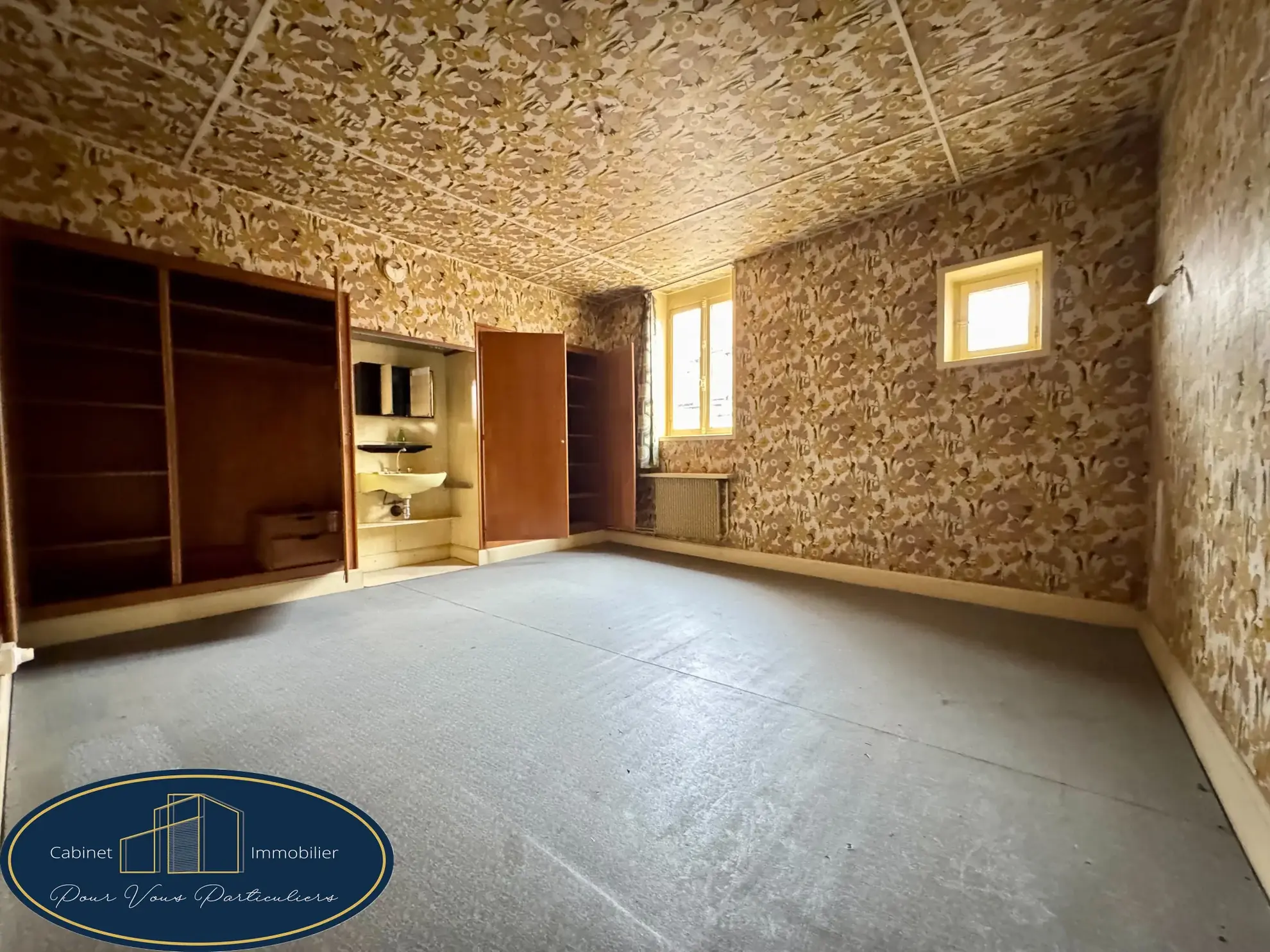 Maison de maître à vendre à Armentières - 182 m², jardin et potentiel à saisir 