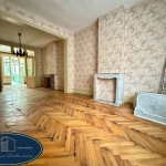 Maison de maître à vendre à Armentières - 182 m², jardin et potentiel à saisir