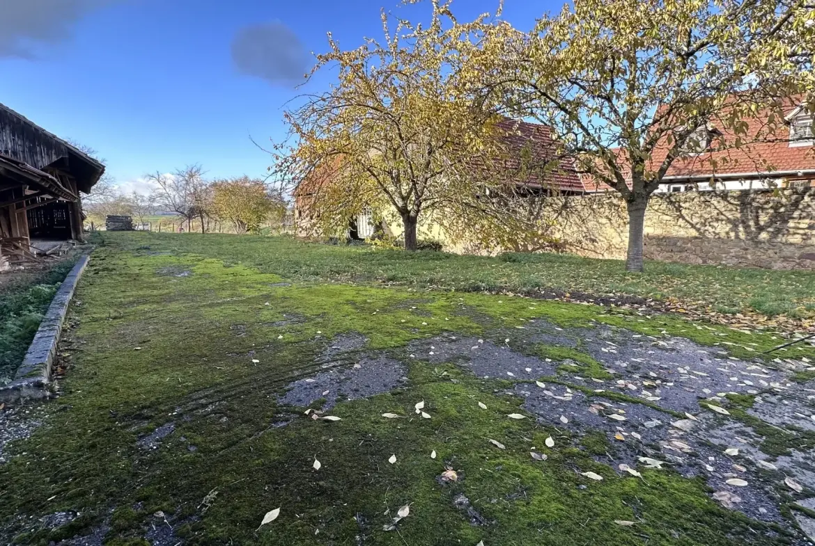 Terrain constructible à Altenheim avec dépendance, proche Saverne et Strasbourg 
