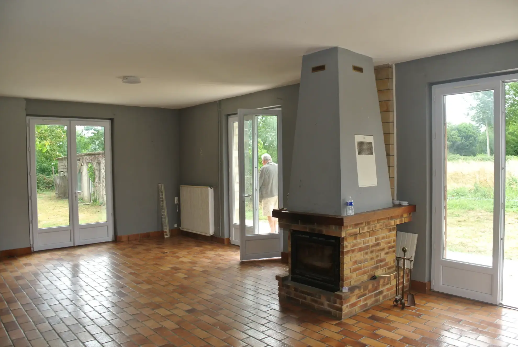Maison de plain-pied avec 2 hectares de terrain près de Duras 