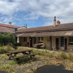 Maison de plain-pied de 124 m² avec jardin et garage à Thire