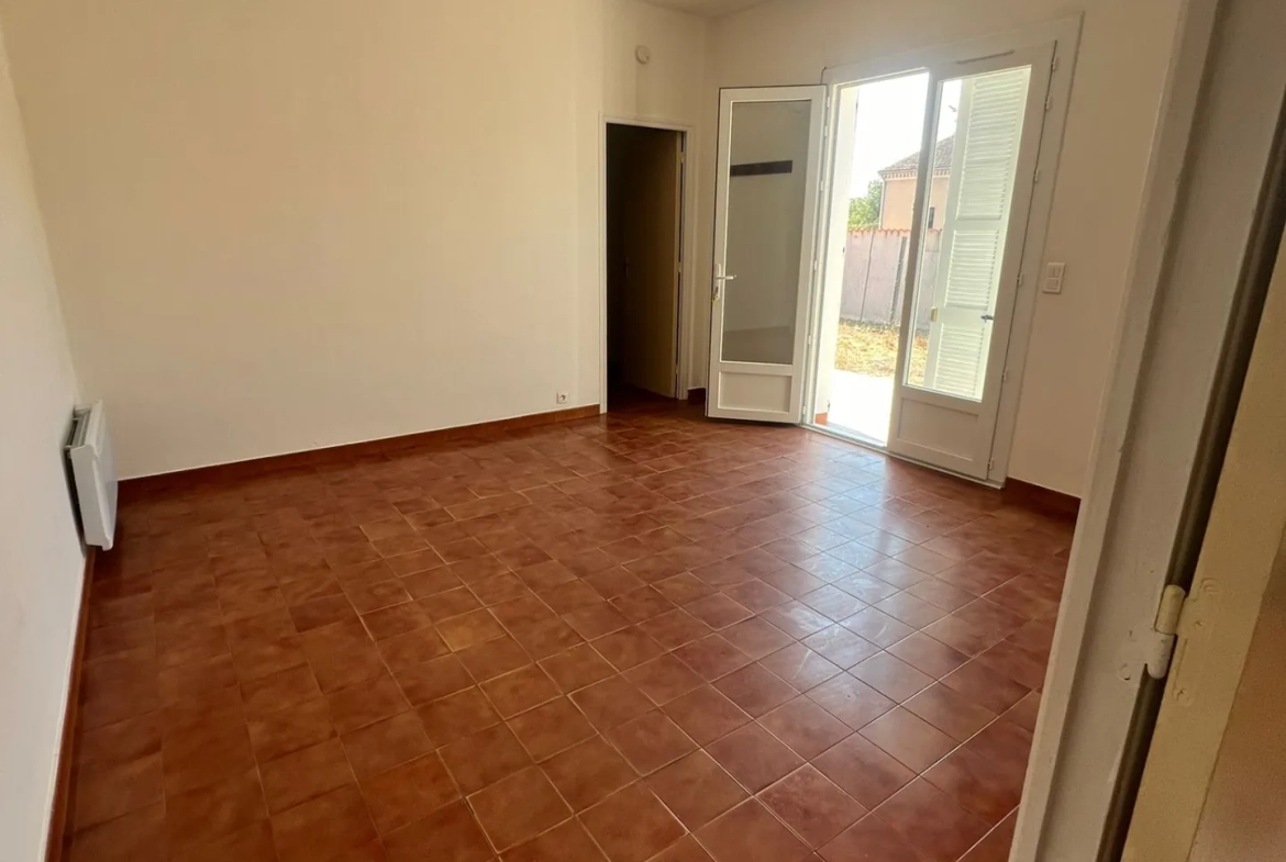 Maison à vendre à Morta – Terrain de 1200 m² avec potentiel d'agrandissement 