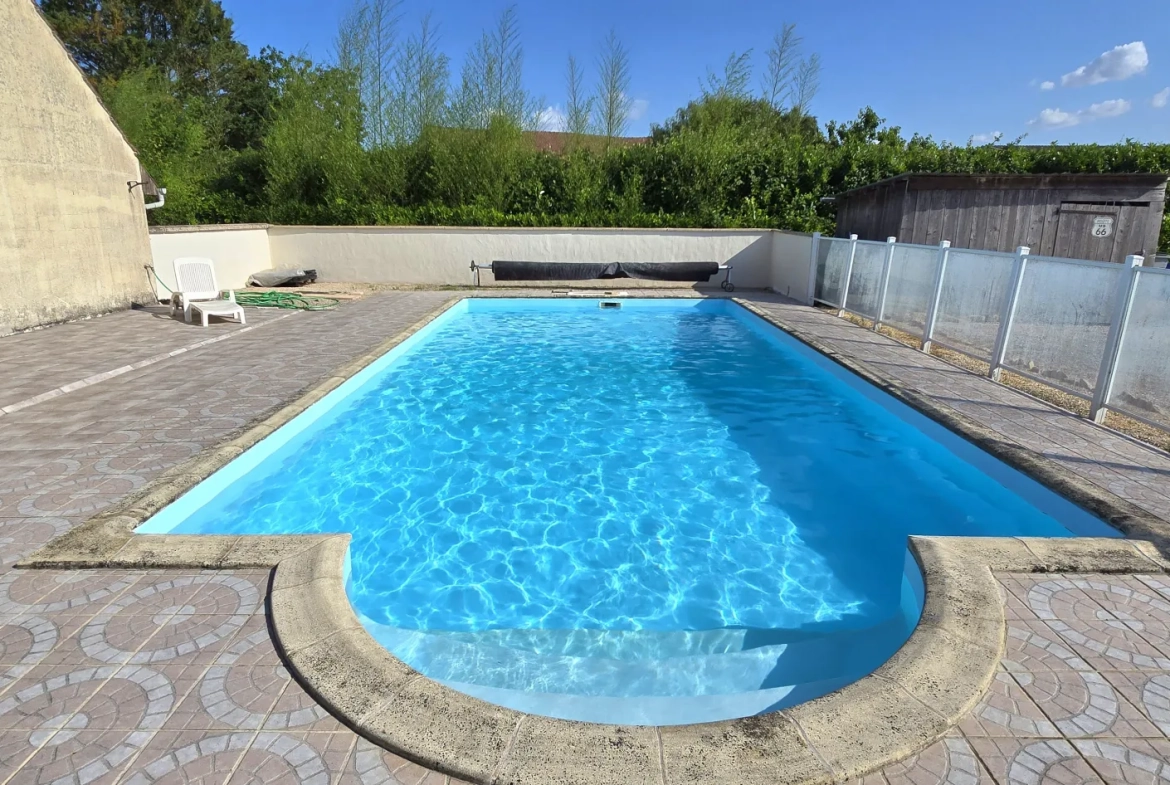 Maison avec piscine de 118 m² à Saint-Symphorien-sur-Saône 