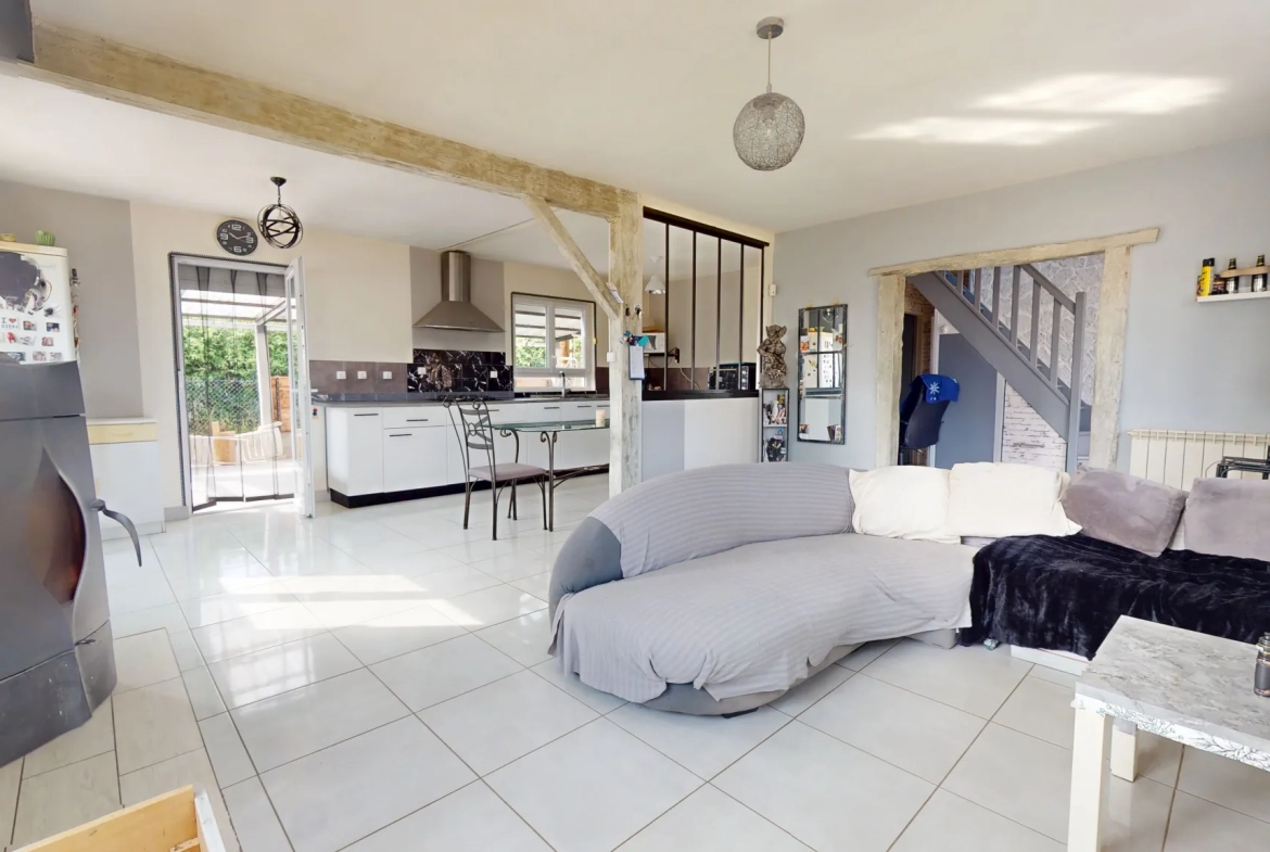 Maison avec piscine de 118 m² à Saint-Symphorien-sur-Saône 