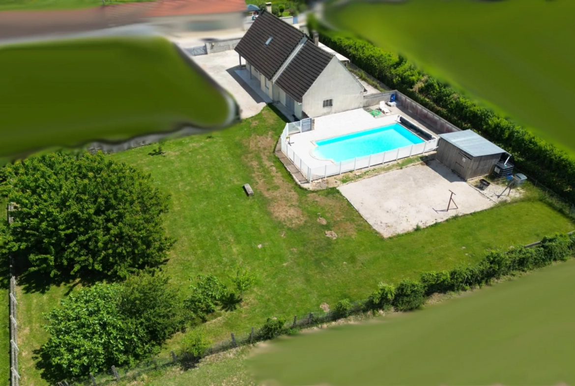 Maison avec piscine de 118 m² à Saint-Symphorien-sur-Saône 