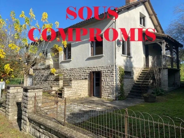 Maison familiale de 174 m² à Saint Paul de Serre avec terrasse et terrain de 3874 m²