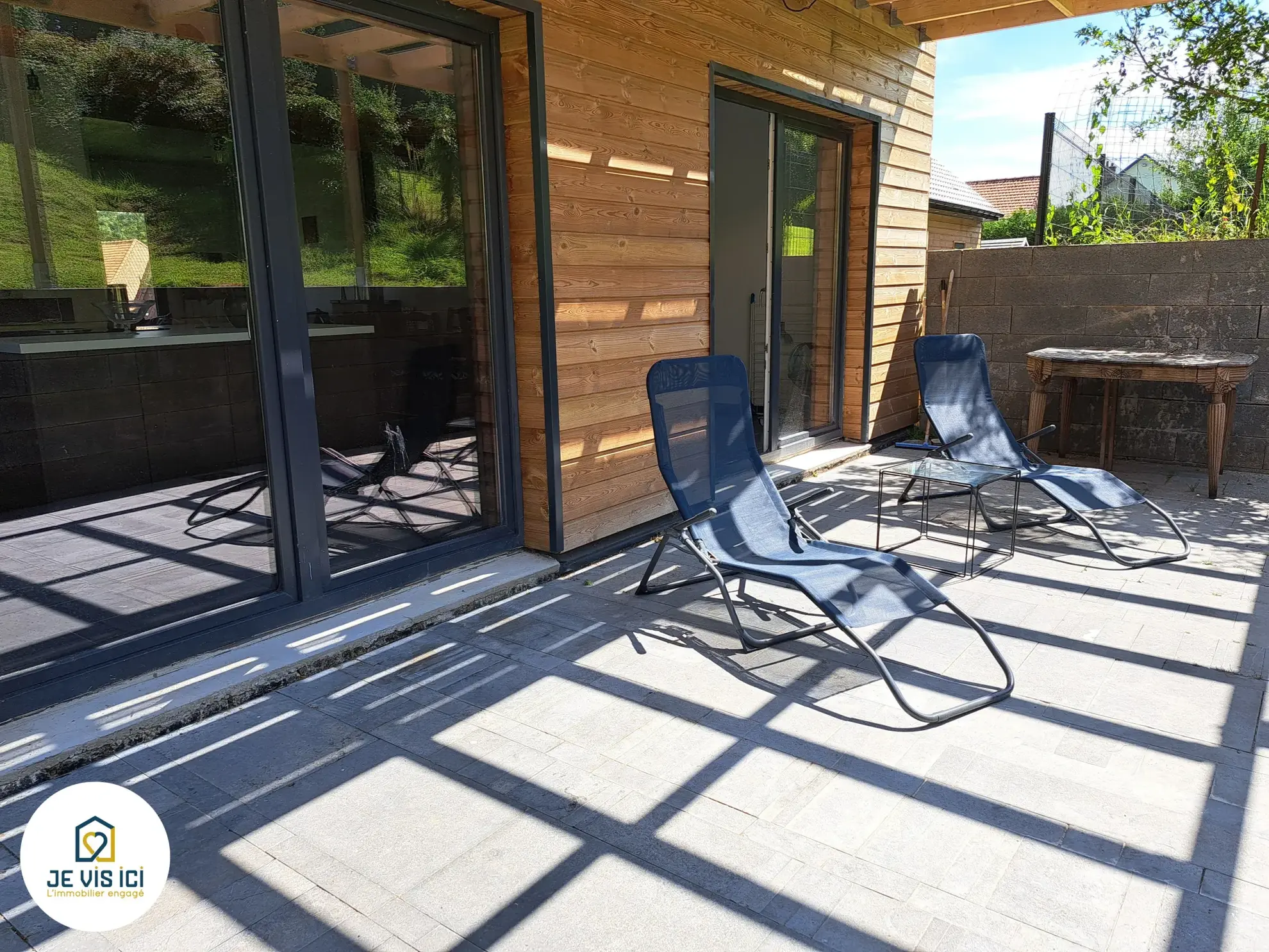 Maison individuelle à Boubers-sur-Canche avec vue dégagée et jardin ensoleillé 