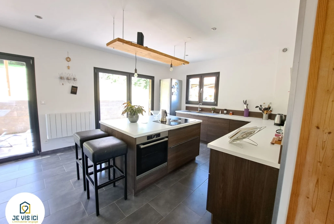 Maison individuelle à Boubers-sur-Canche avec vue dégagée et jardin ensoleillé 