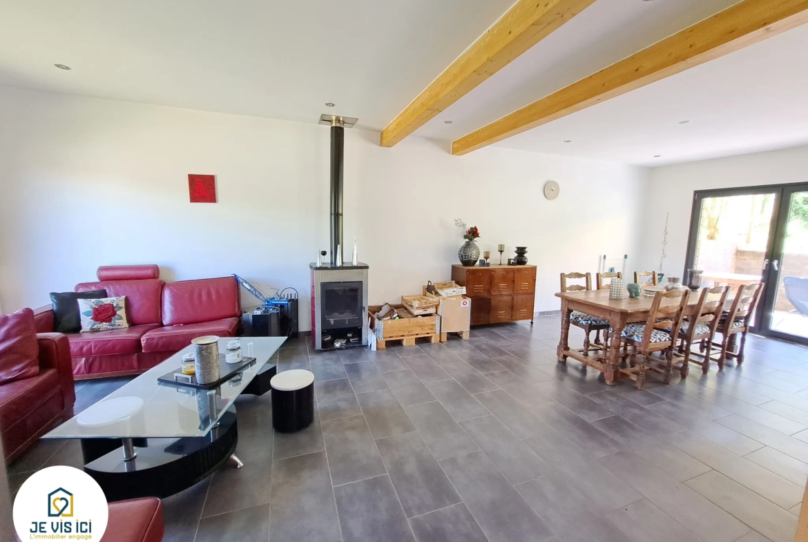 Maison individuelle à Boubers-sur-Canche avec vue dégagée et jardin ensoleillé 