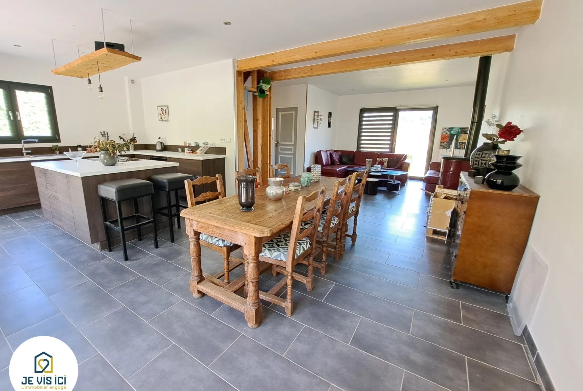 Maison individuelle à Boubers-sur-Canche avec vue dégagée et jardin ensoleillé 