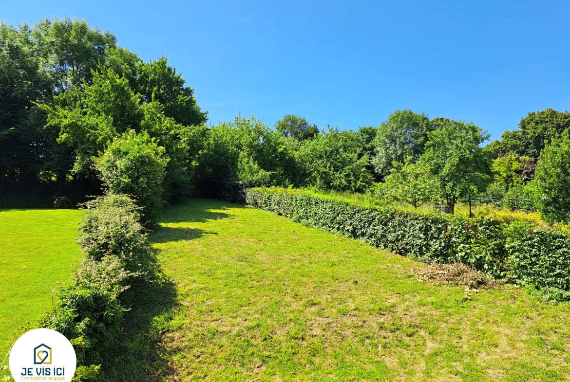 Maison individuelle à Boubers-sur-Canche avec vue dégagée et jardin ensoleillé 