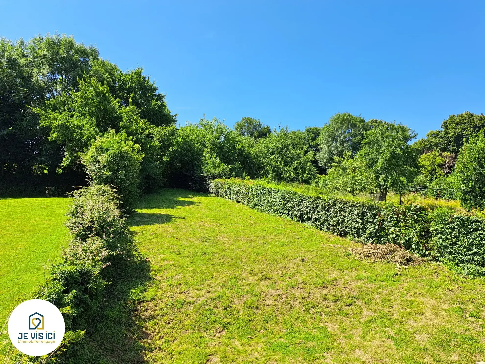 Maison individuelle à Boubers-sur-Canche avec vue dégagée et jardin ensoleillé 