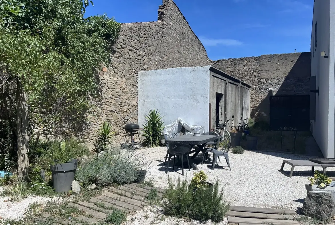 Maison de village 3 faces avec jardin à Puicheric, proche Carcassonne 