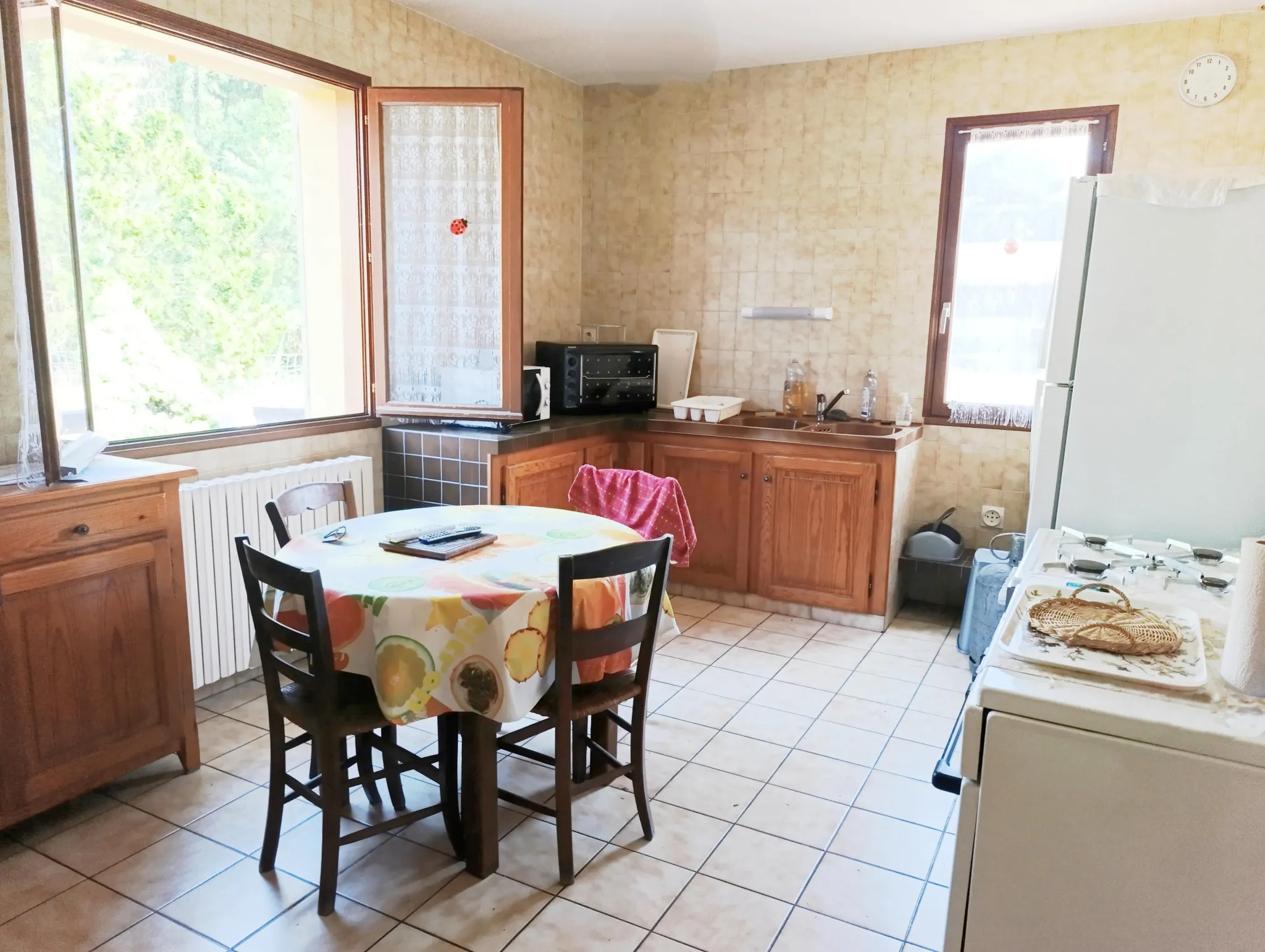 Maison de 102 m² avec terrain, hangar et combles aménageables à Sainte-Colombe-en-Bruilhois 