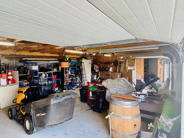 Maison à vendre à Saint Lezer : 120 m² avec 4 chambres, garage et terrain arboré 