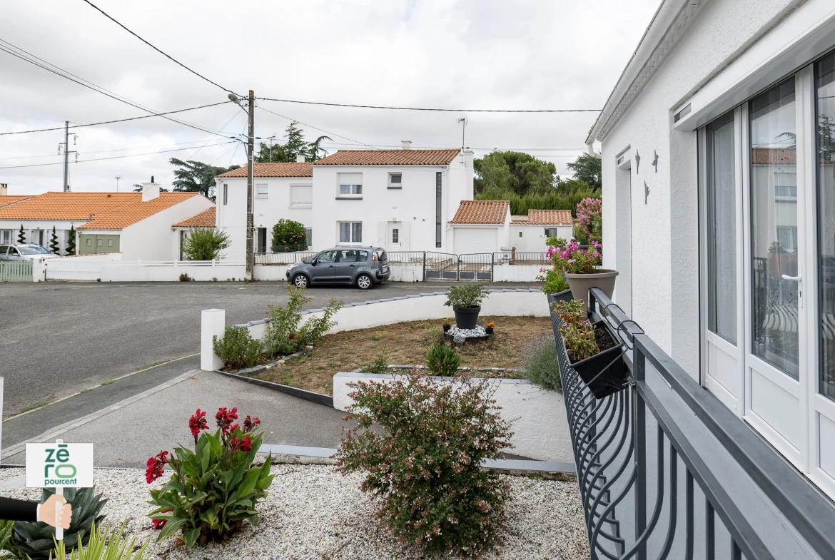 Maison à Luçon avec sous-sol complet, 4 chambres, terrain clos, prêt à emménager 