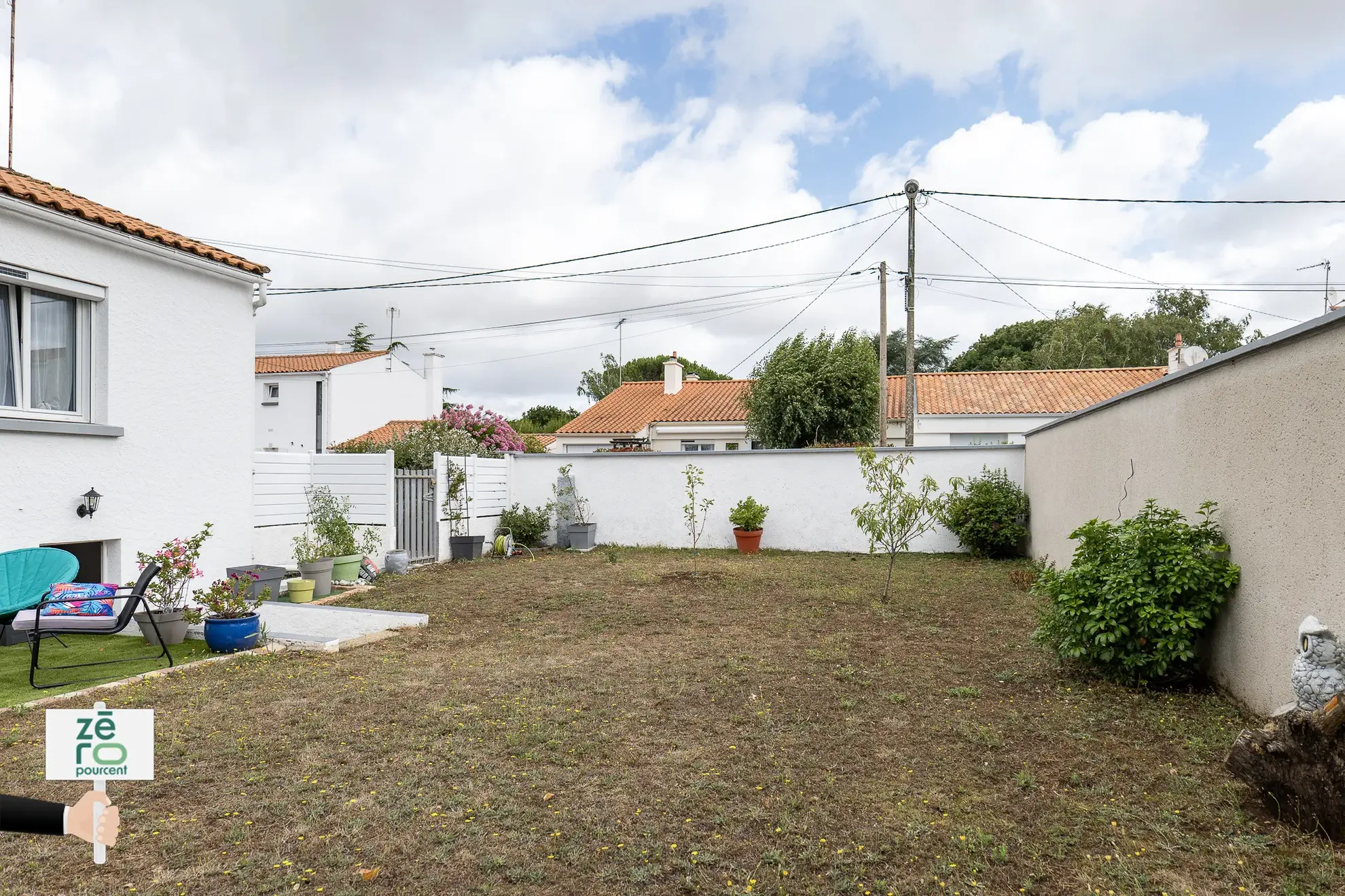 Maison à Luçon avec sous-sol complet, 4 chambres, terrain clos, prêt à emménager 