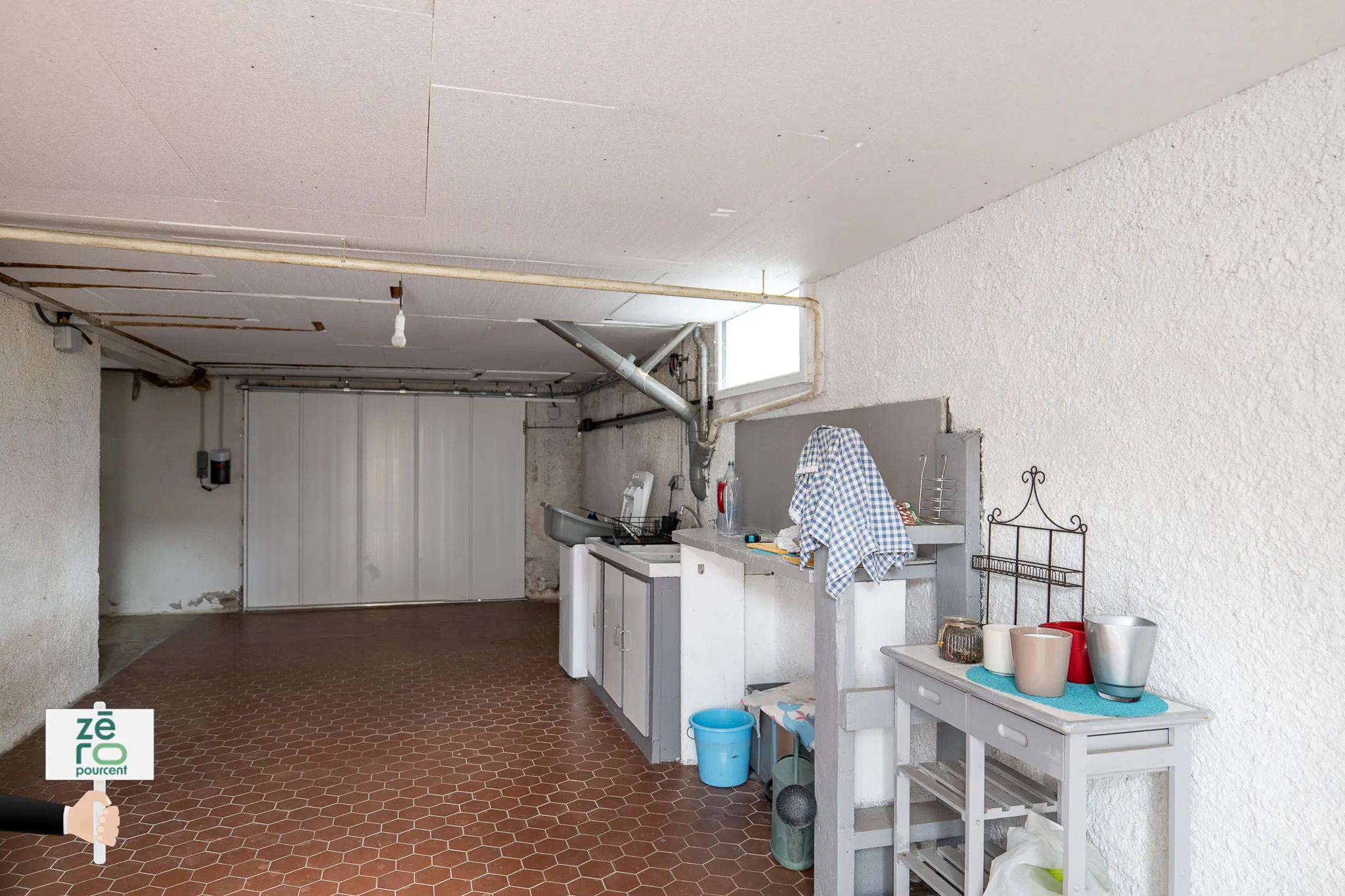 Maison à Luçon avec sous-sol complet, 4 chambres, terrain clos, prêt à emménager 