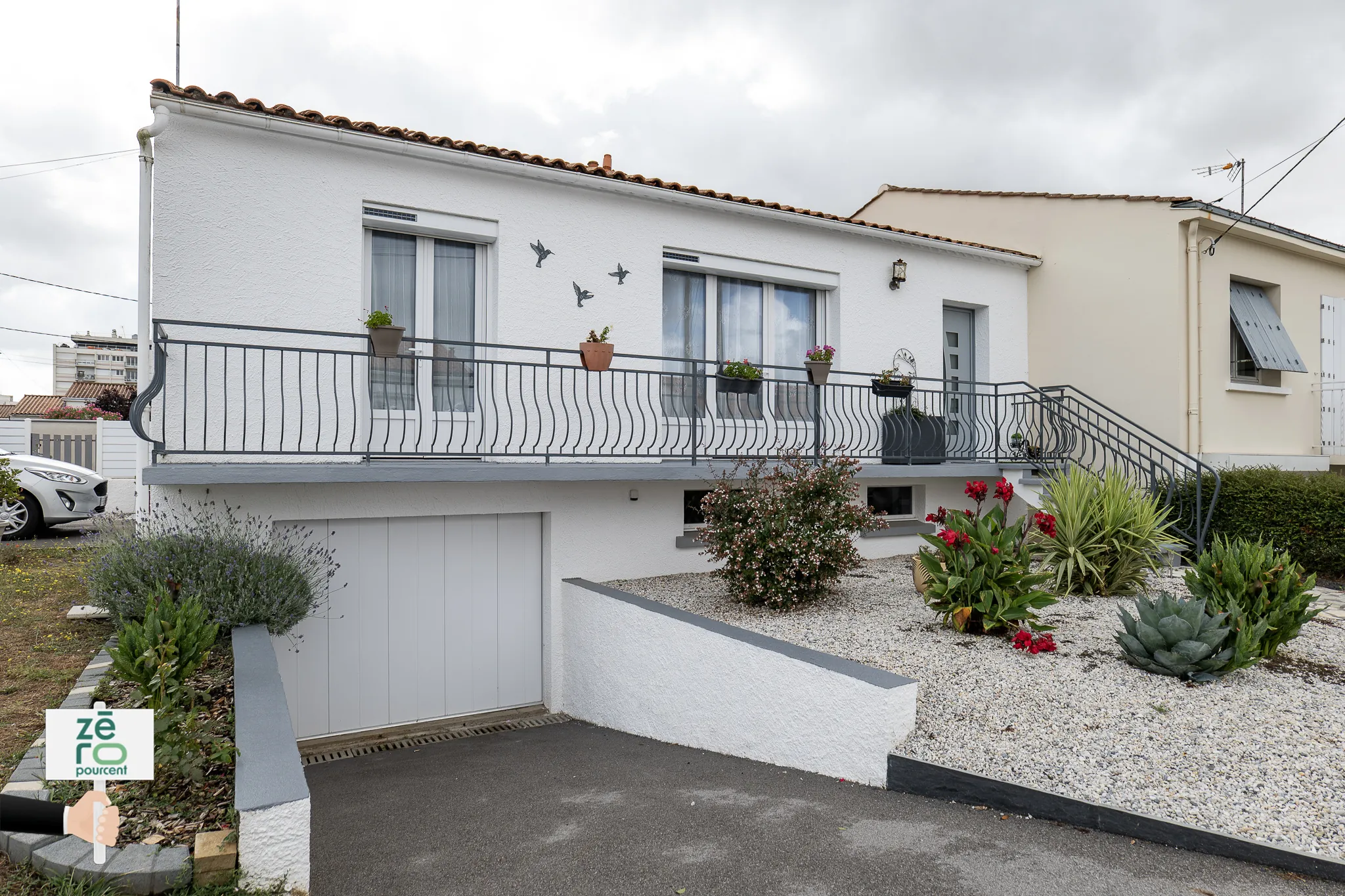 Maison à Luçon avec sous-sol complet, 4 chambres, terrain clos, prêt à emménager 