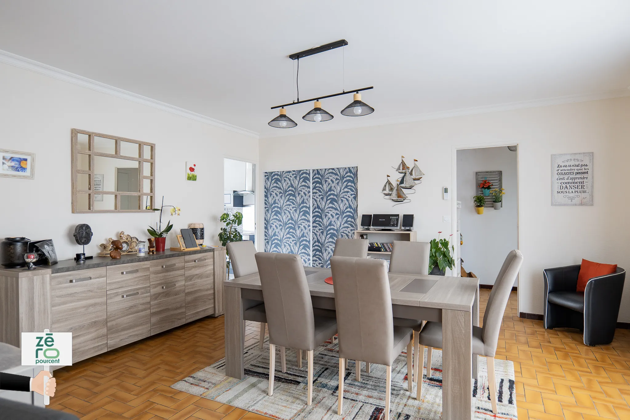 Maison à Luçon avec sous-sol complet, 4 chambres, terrain clos, prêt à emménager 