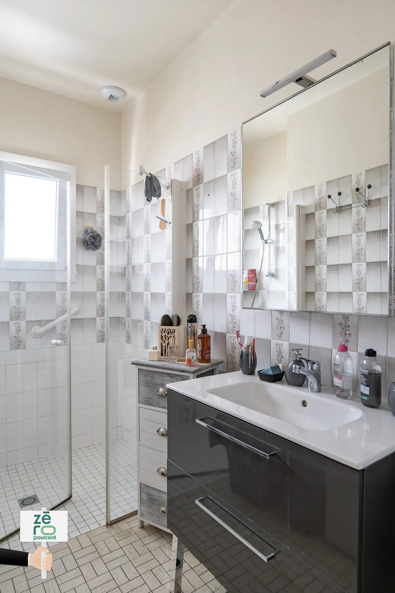 Maison à Luçon avec sous-sol complet, 4 chambres, terrain clos, prêt à emménager 