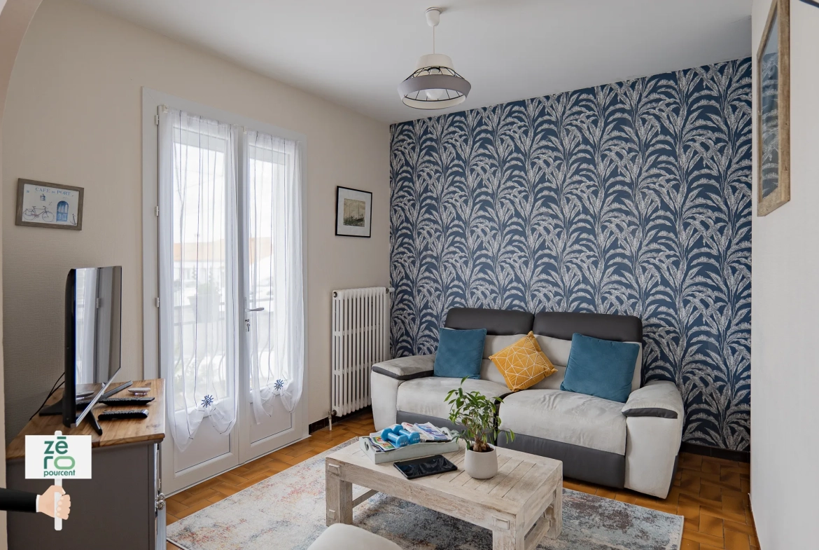 Maison à Luçon avec sous-sol complet, 4 chambres, terrain clos, prêt à emménager 
