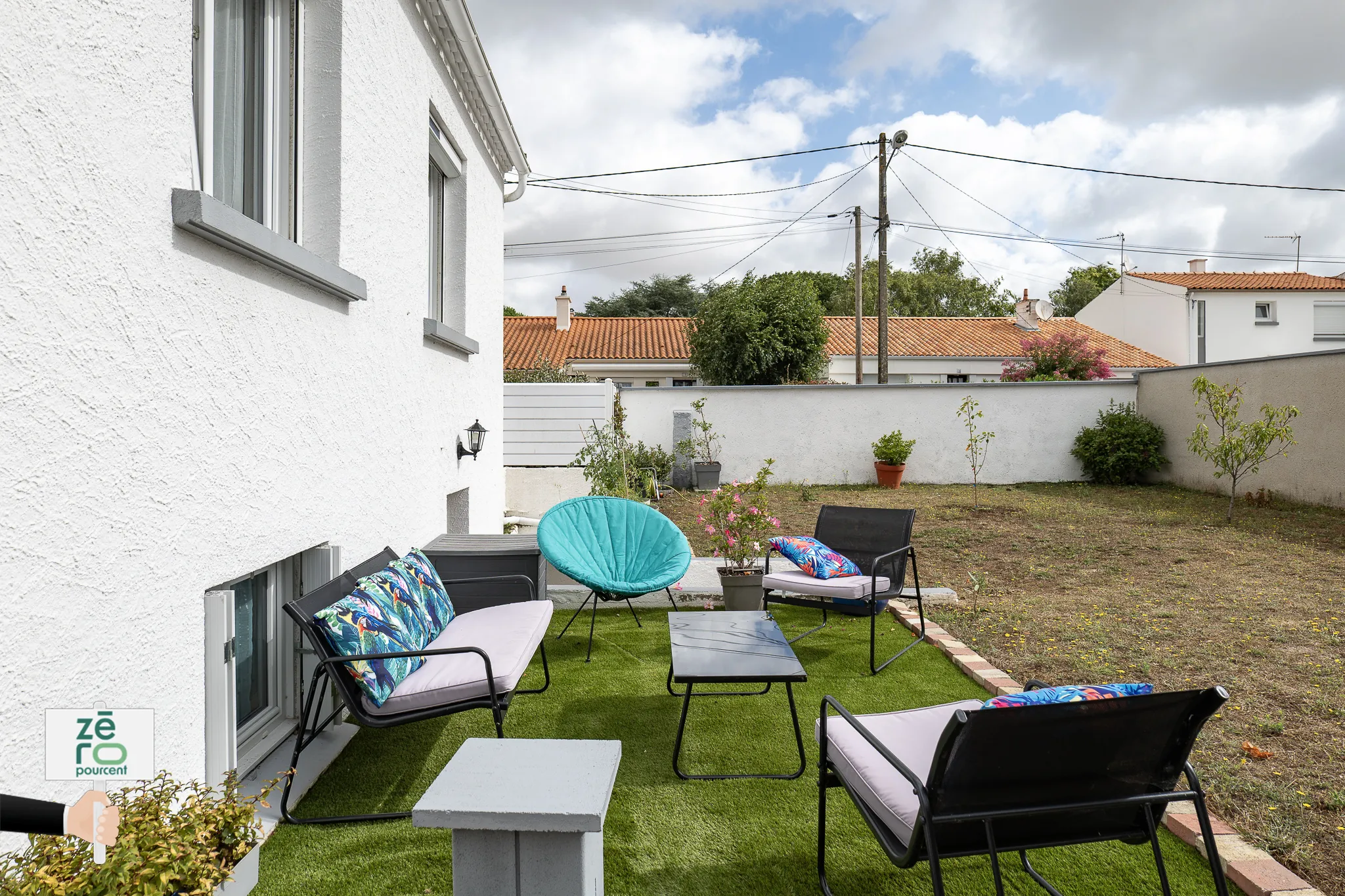 Maison à Luçon avec sous-sol complet, 4 chambres, terrain clos, prêt à emménager 