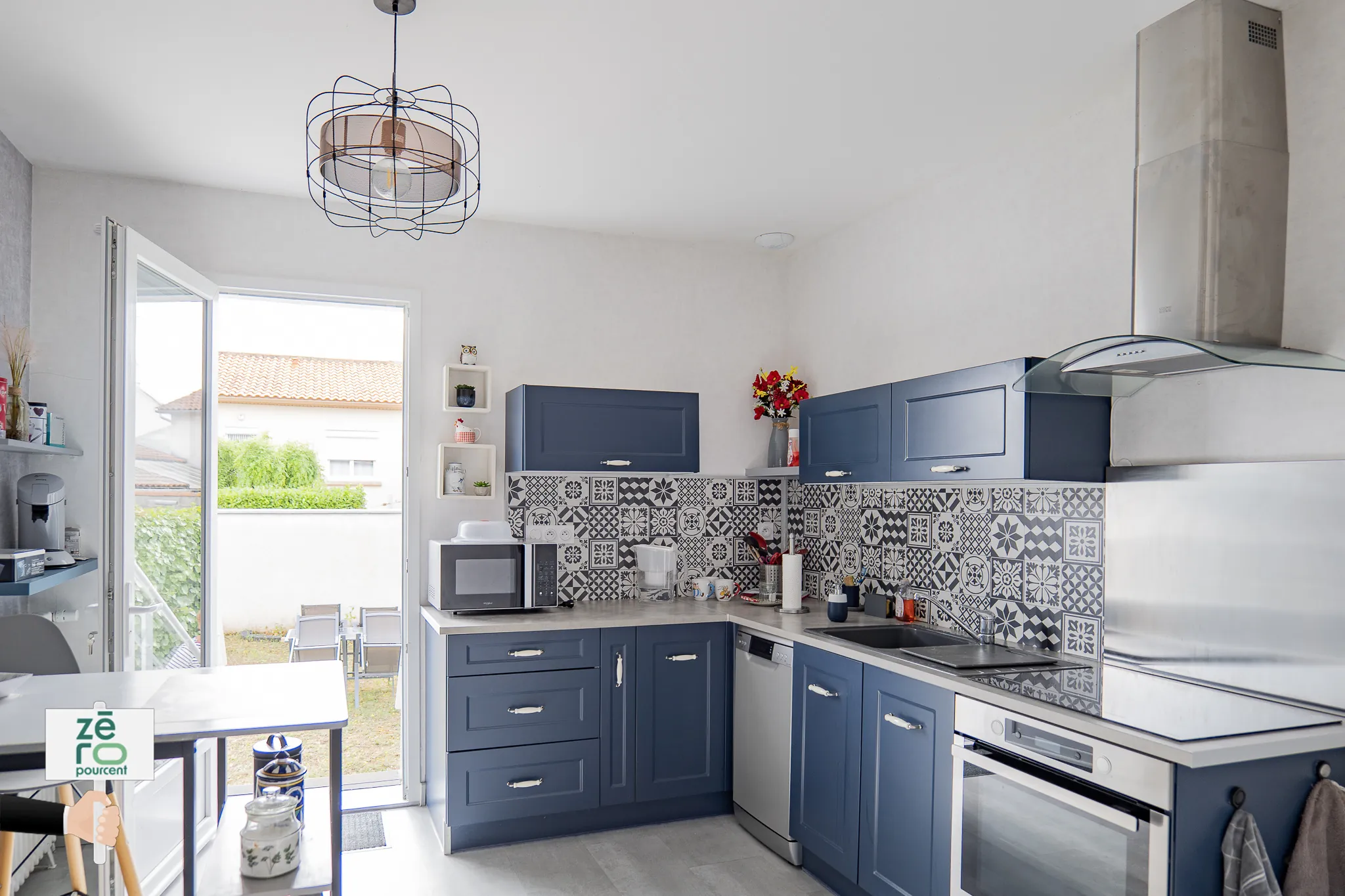 Maison à Luçon avec sous-sol complet, 4 chambres, terrain clos, prêt à emménager 