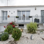 Maison à Luçon avec sous-sol complet, 4 chambres, terrain clos, prêt à emménager