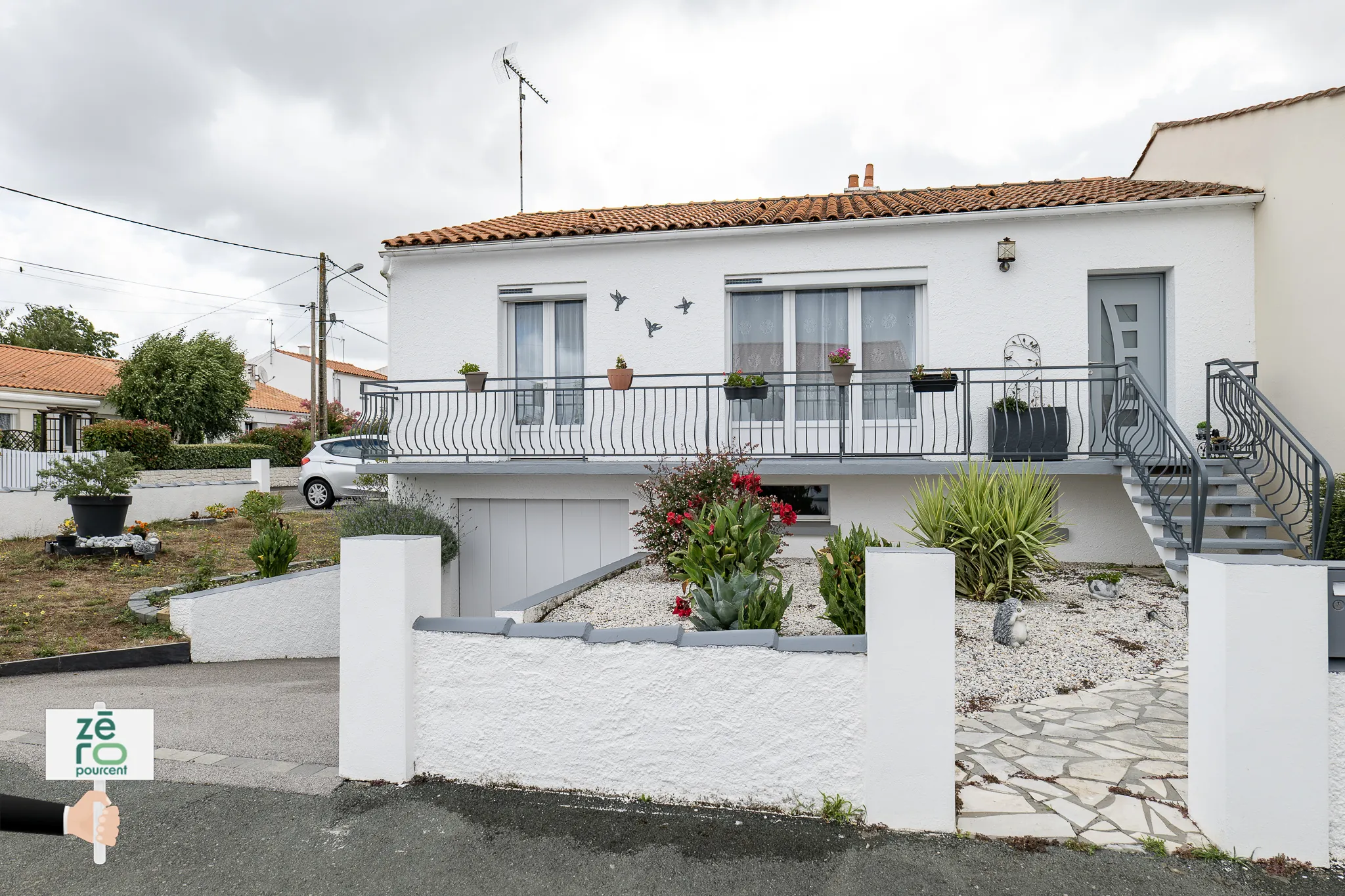 Maison à Luçon avec sous-sol complet, 4 chambres, terrain clos, prêt à emménager 