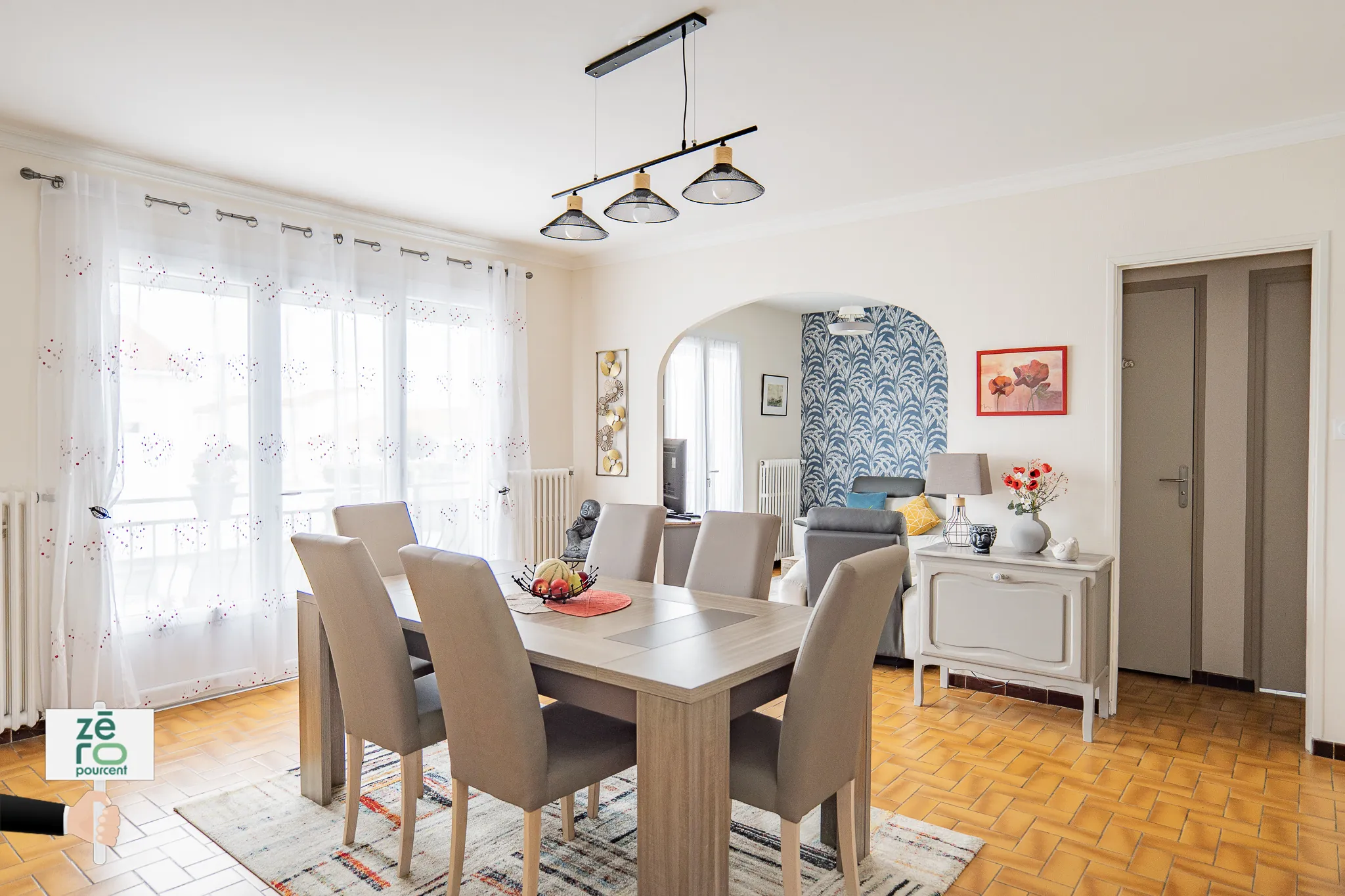 Maison à Luçon avec sous-sol complet, 4 chambres, terrain clos, prêt à emménager 