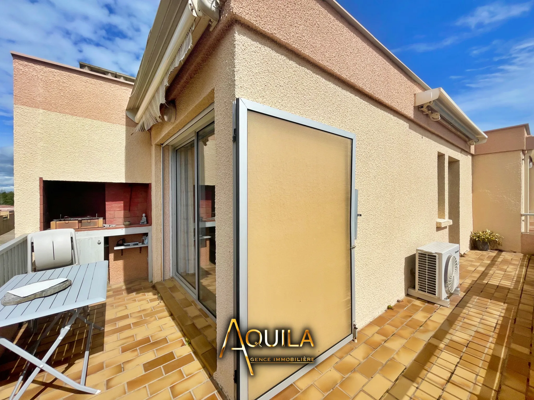 Appartement 2 chambres avec terrasse et barbecue à Valras-Plage 
