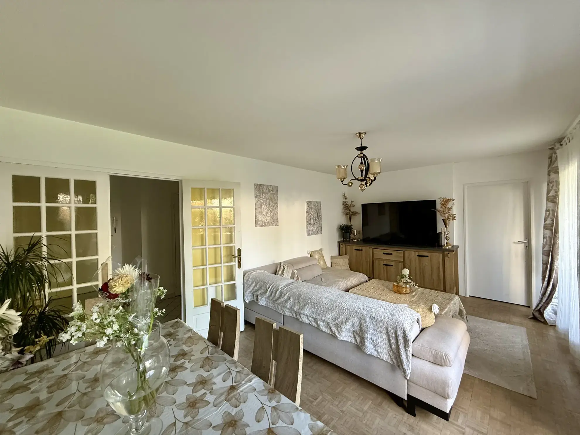 Appartement F5 lumineux avec 4 balcons à Saint-Étienne Bergson 