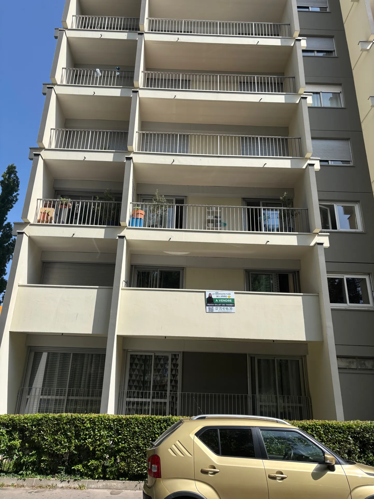 Appartement F5 lumineux avec 4 balcons à Saint-Étienne Bergson 