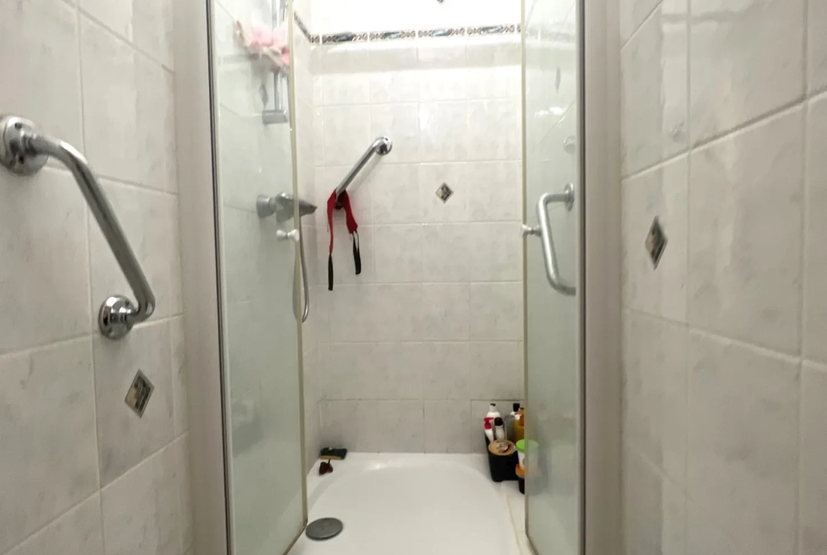 Appartement F5 lumineux avec 4 balcons à Saint-Étienne Bergson 