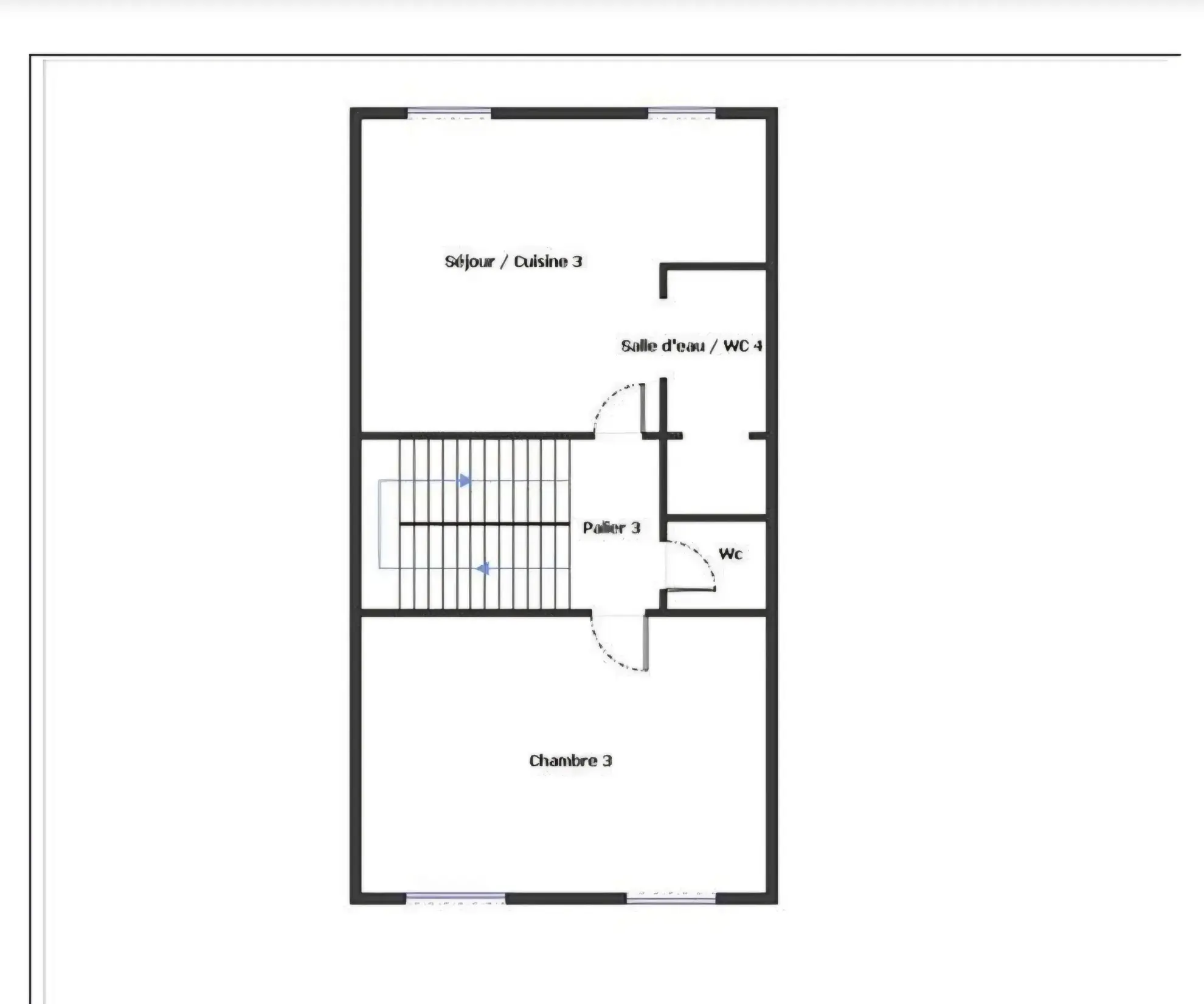 Grande maison de ville de 219m² à Bagneres de Bigorre avec potentiel de rénovation 