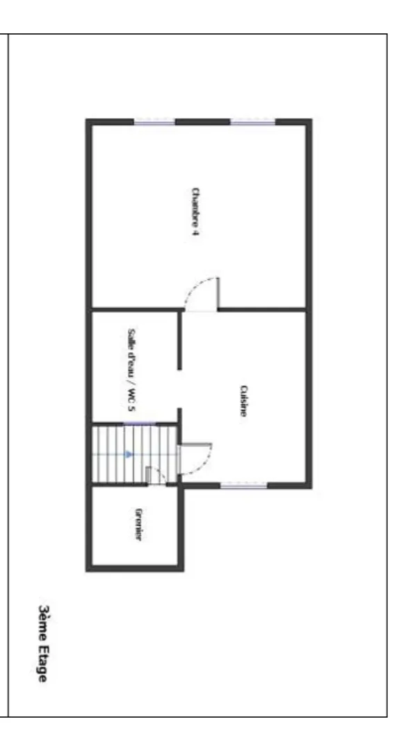 Grande maison de ville de 219m² à Bagneres de Bigorre avec potentiel de rénovation 