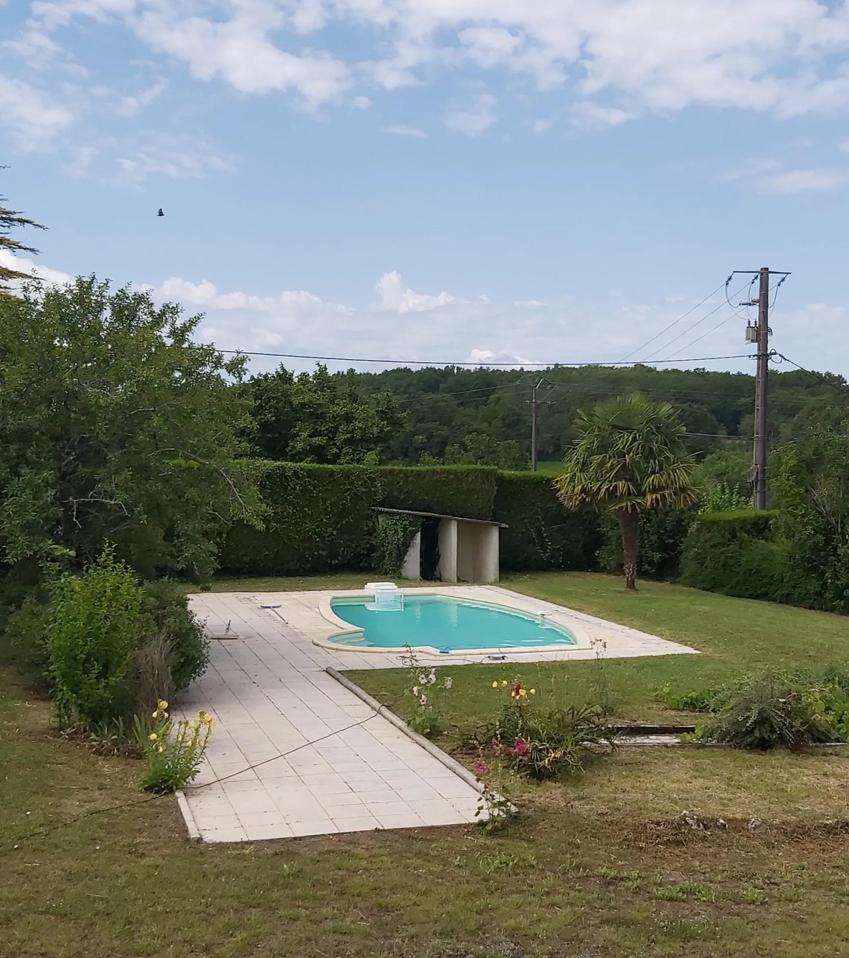 Belle maison familiale de 170 m² avec piscine et grand hangar à Bourdeilles 