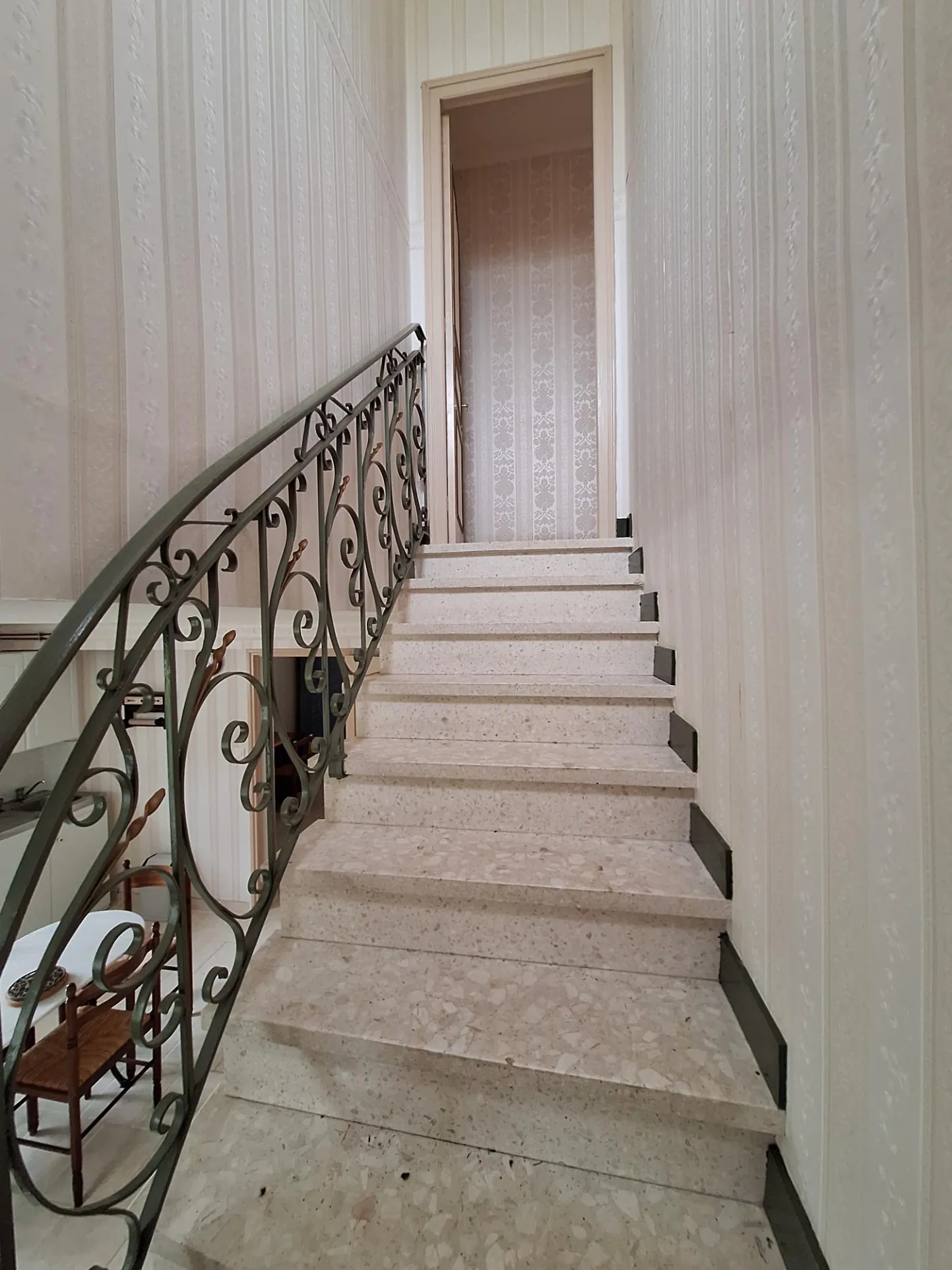 Belle maison familiale de 170 m² avec piscine et grand hangar à Bourdeilles 