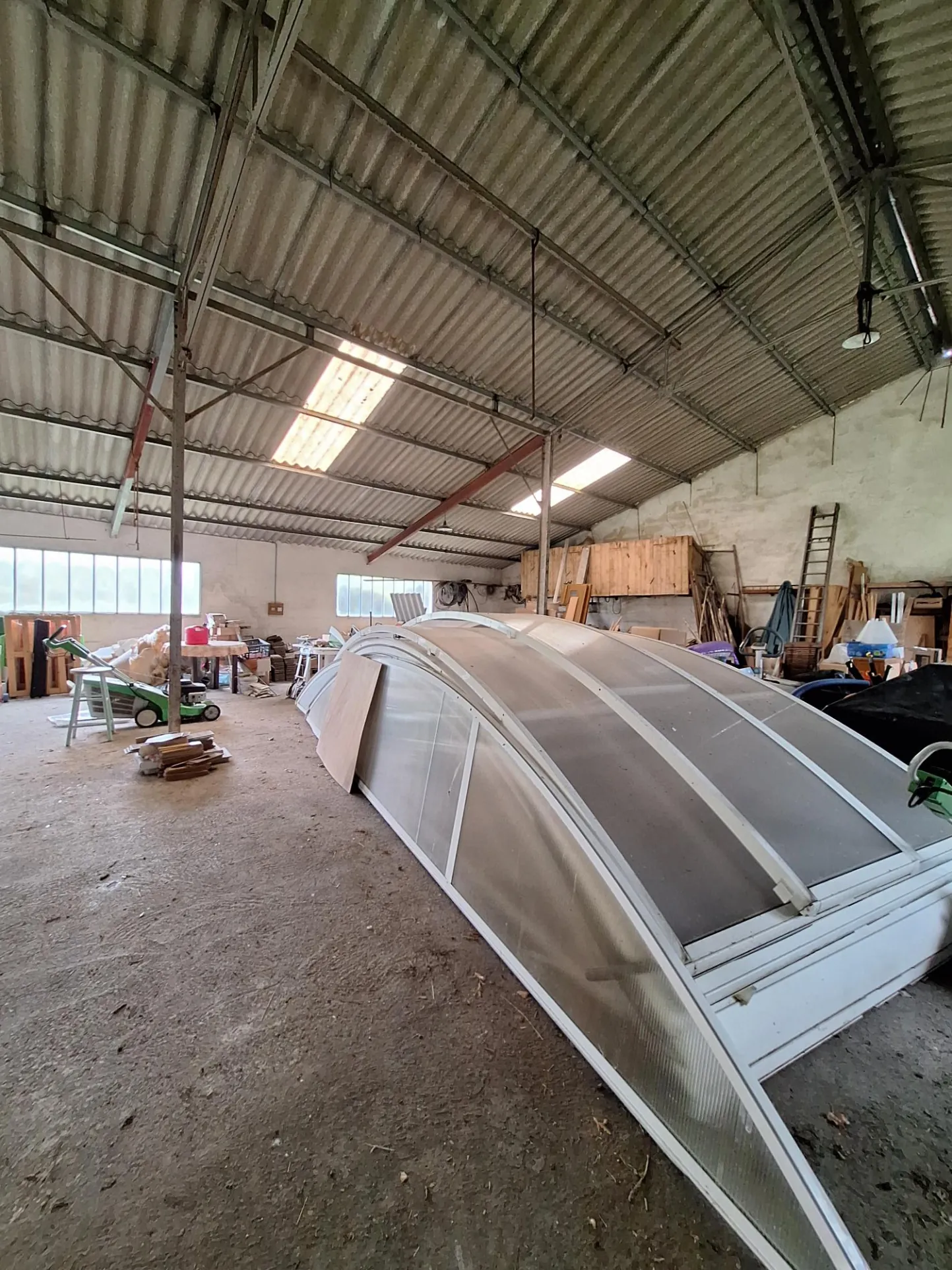 Belle maison familiale de 170 m² avec piscine et grand hangar à Bourdeilles 