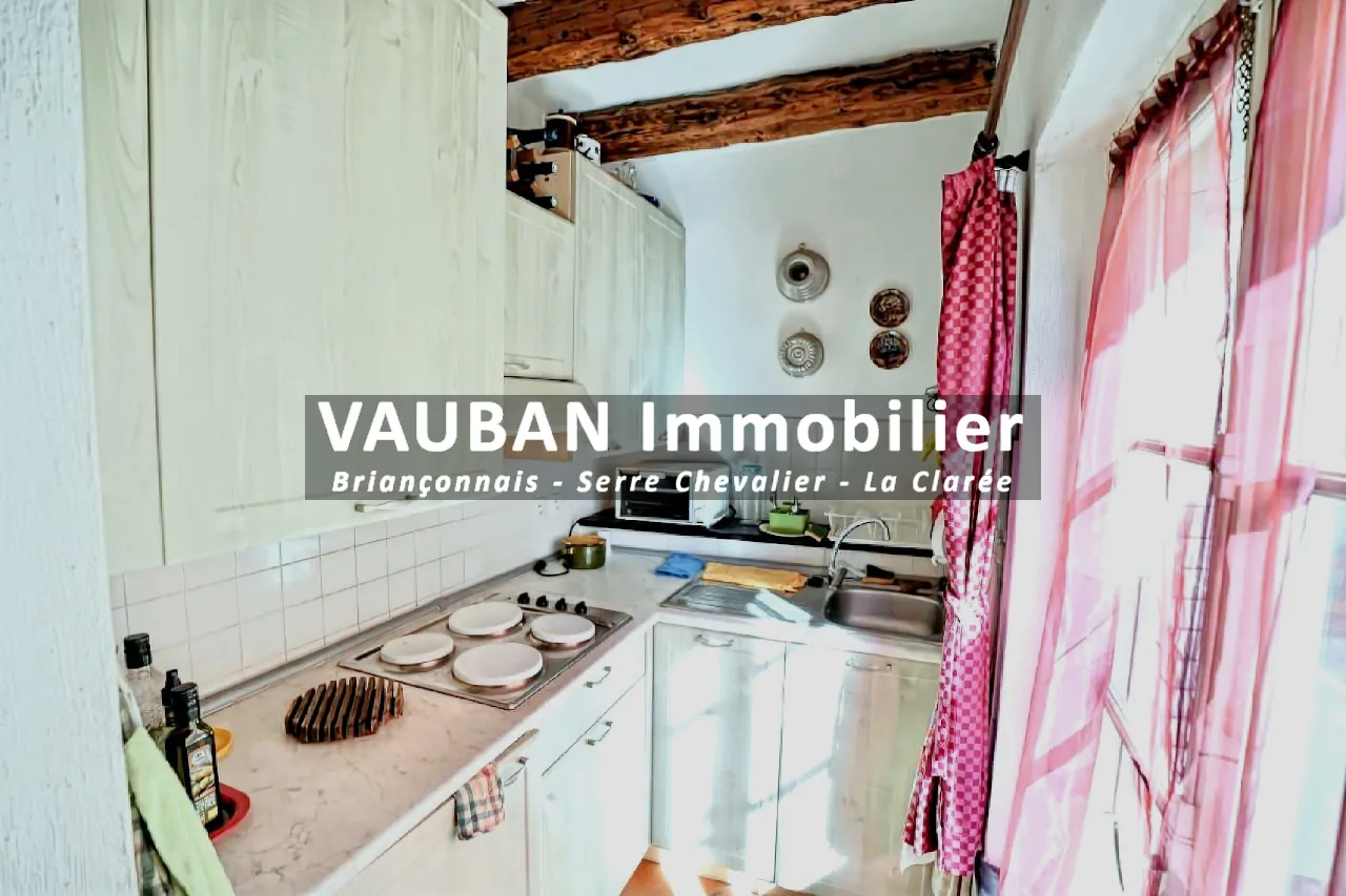Appartement T2 à vendre à Briançon, vue sur fortifications Vauban, 31,44 m² 