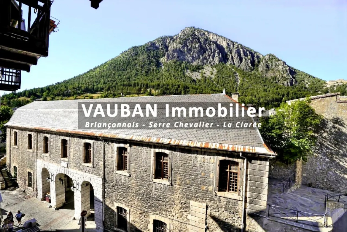 Appartement T2 à vendre à Briançon, vue sur fortifications Vauban, 31,44 m² 
