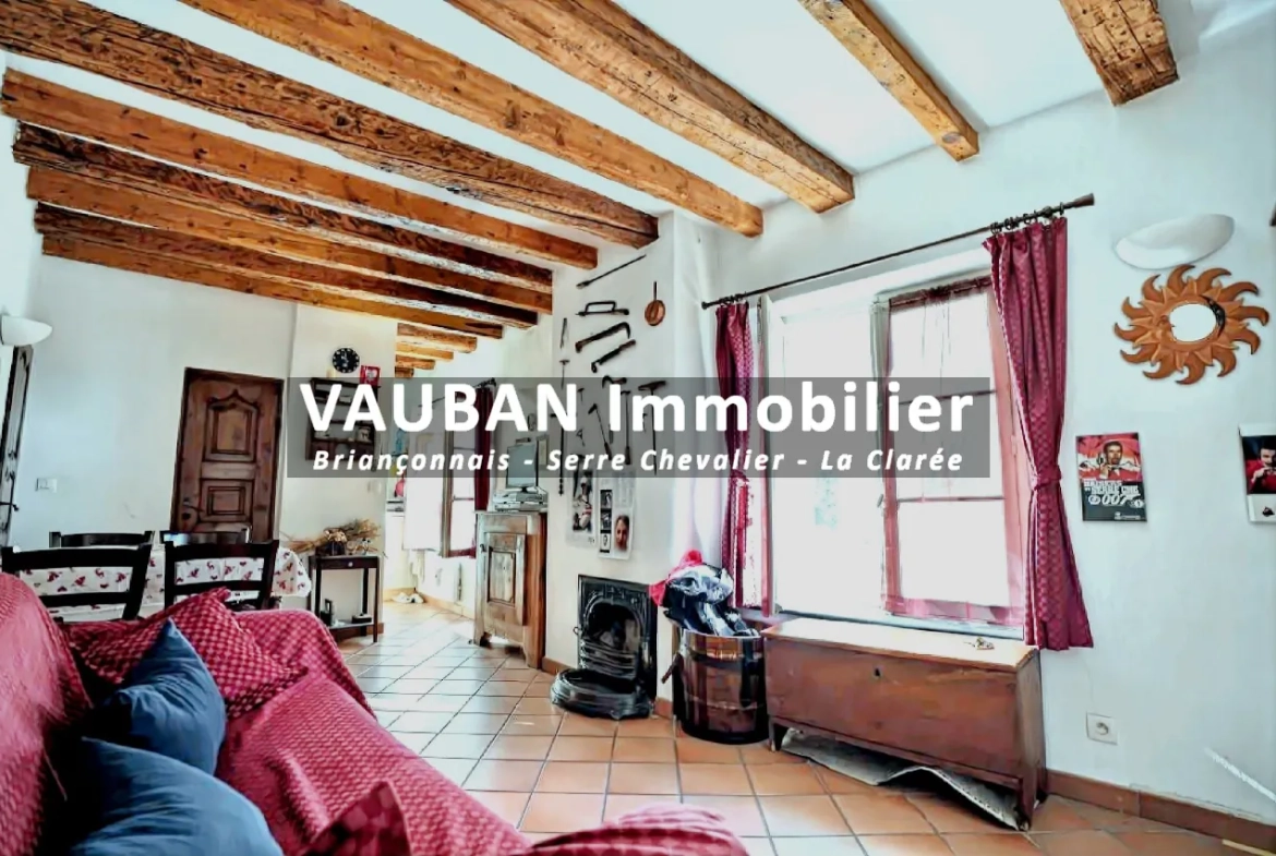 Appartement T2 à vendre à Briançon, vue sur fortifications Vauban, 31,44 m² 